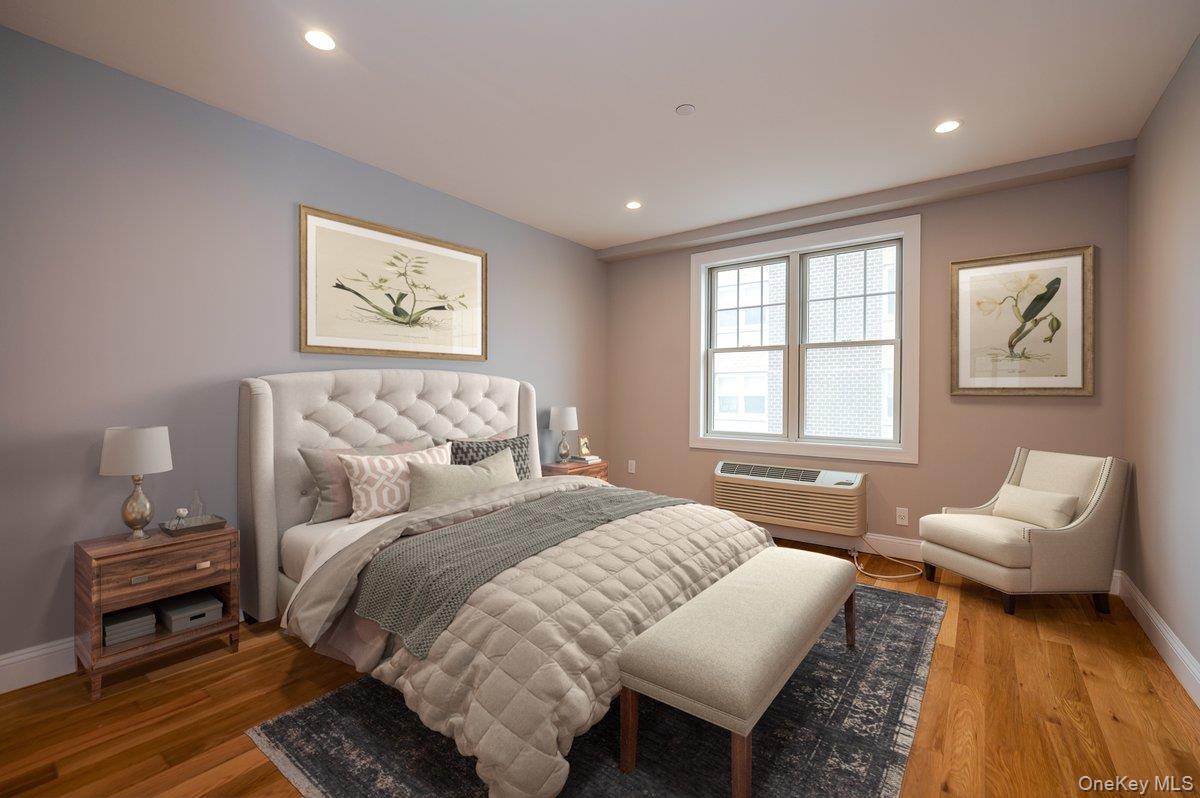 661 W Broadway, Unit 402 photo 9