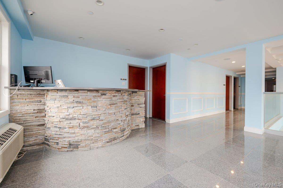 661 W Broadway, Unit 402 photo 17