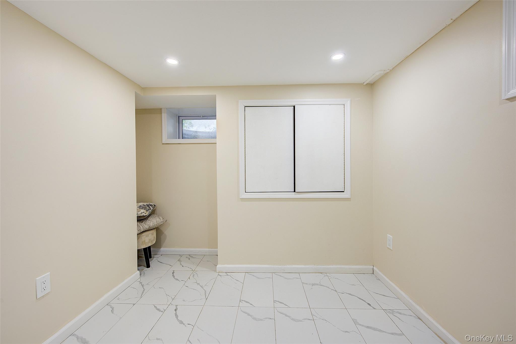 164-38 76th Road – For Sale photo 37