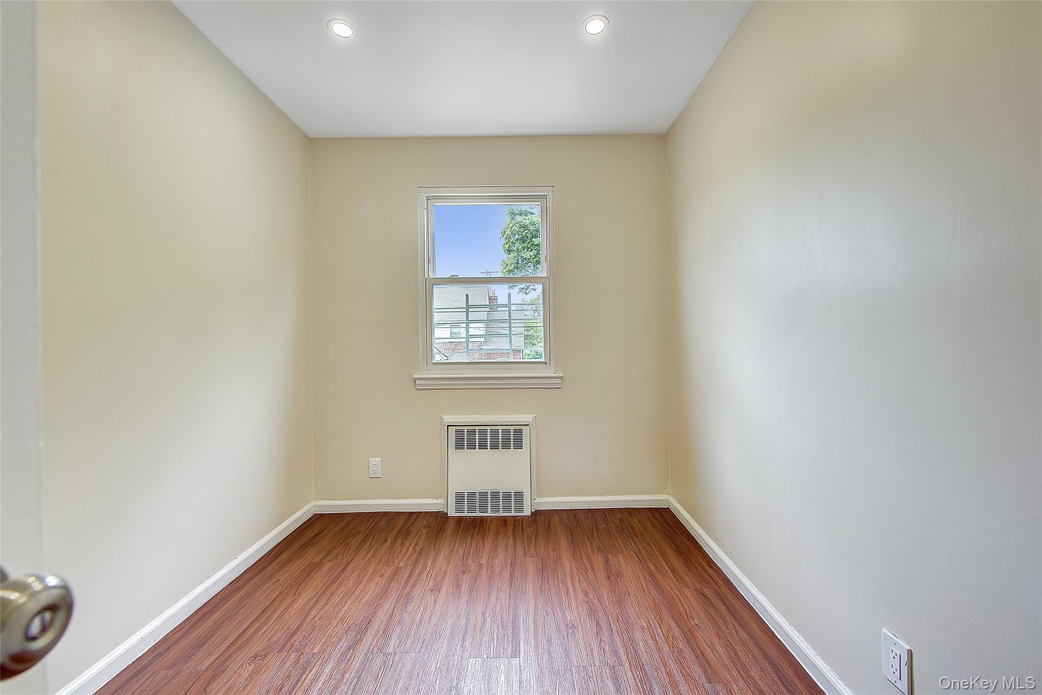 164-38 76th Road – For Sale photo 22
