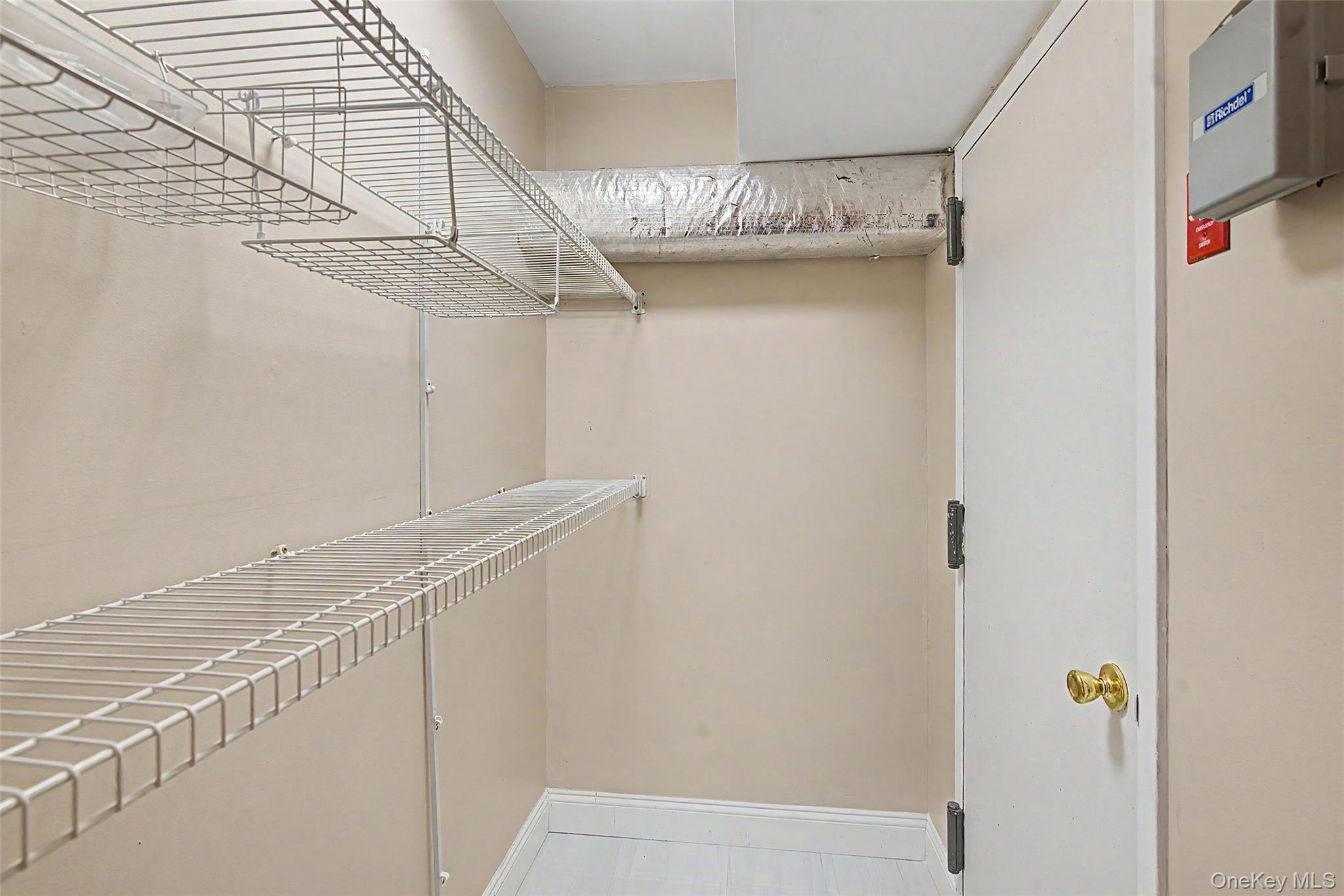6 Lyons Lane – For Sale photo 29