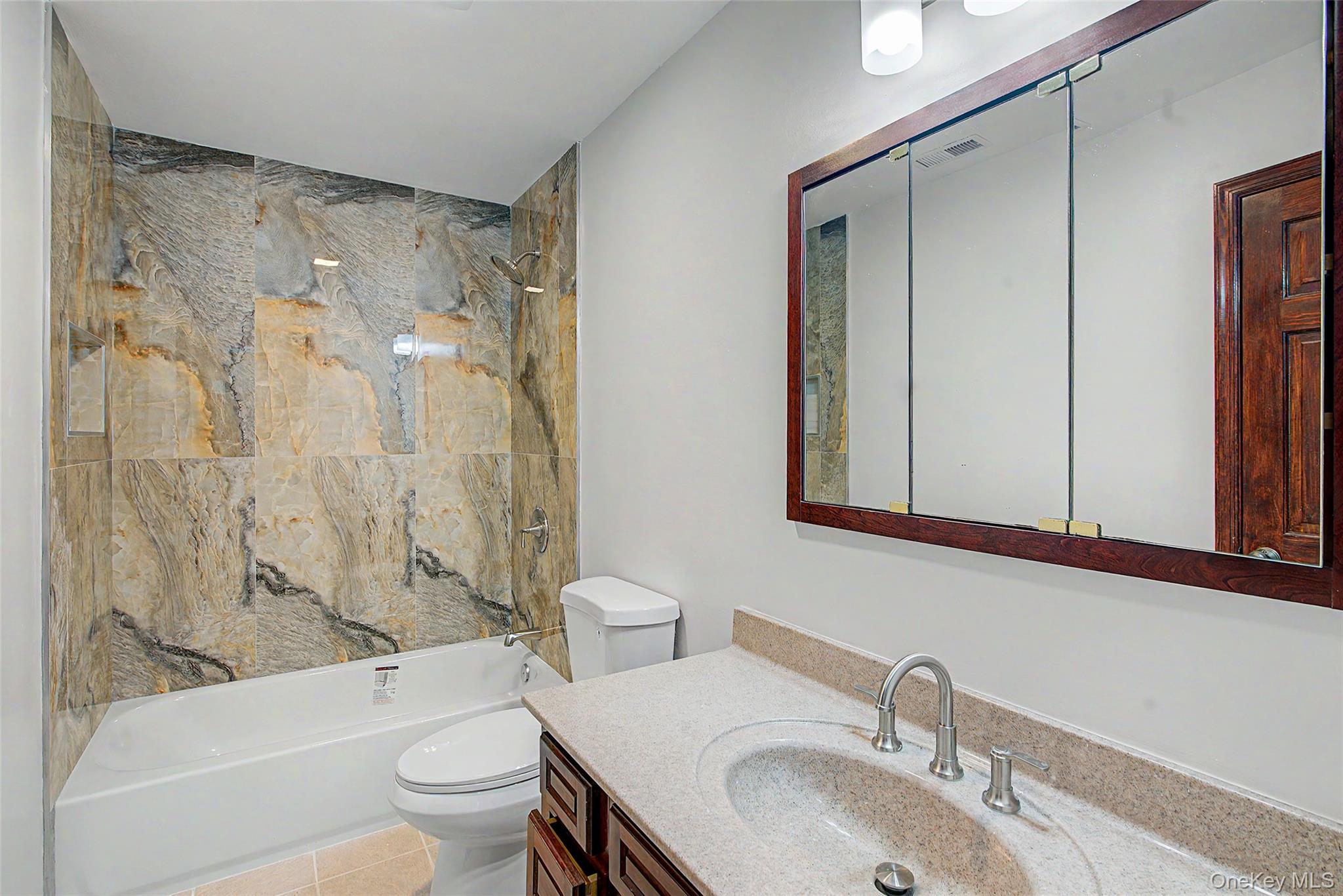 6 Lyons Lane – For Sale photo 27