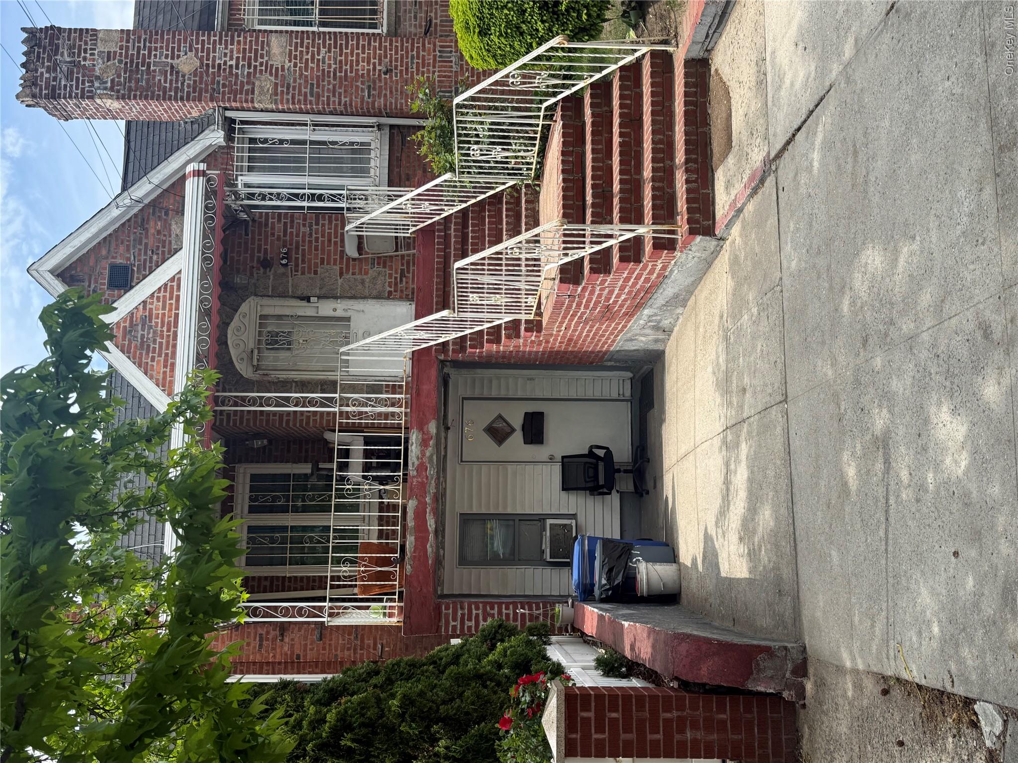 676 E 93rd Street – For Sale photo 2