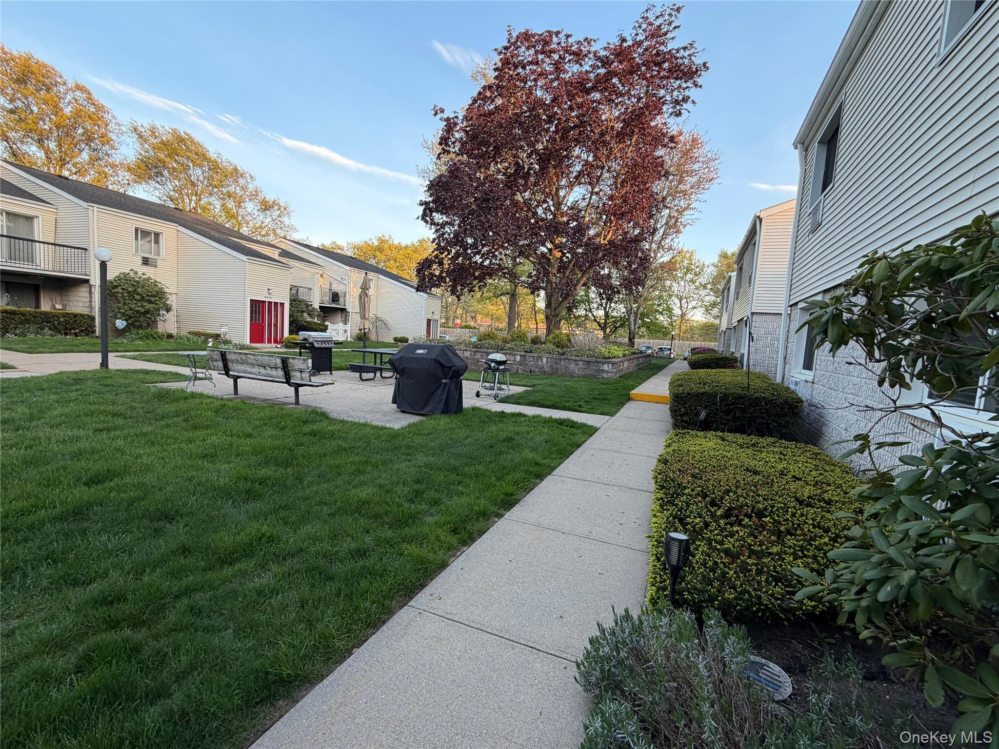 42 Richmond Boulevard, Unit 1B photo 3