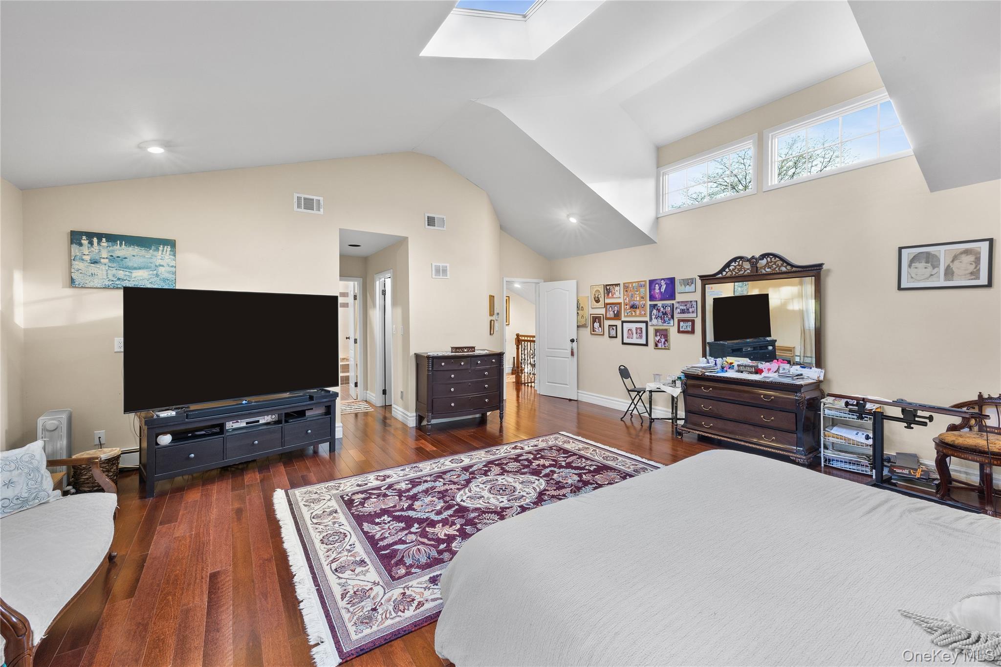 16 Cabriolet Lane – For Sale photo 24
