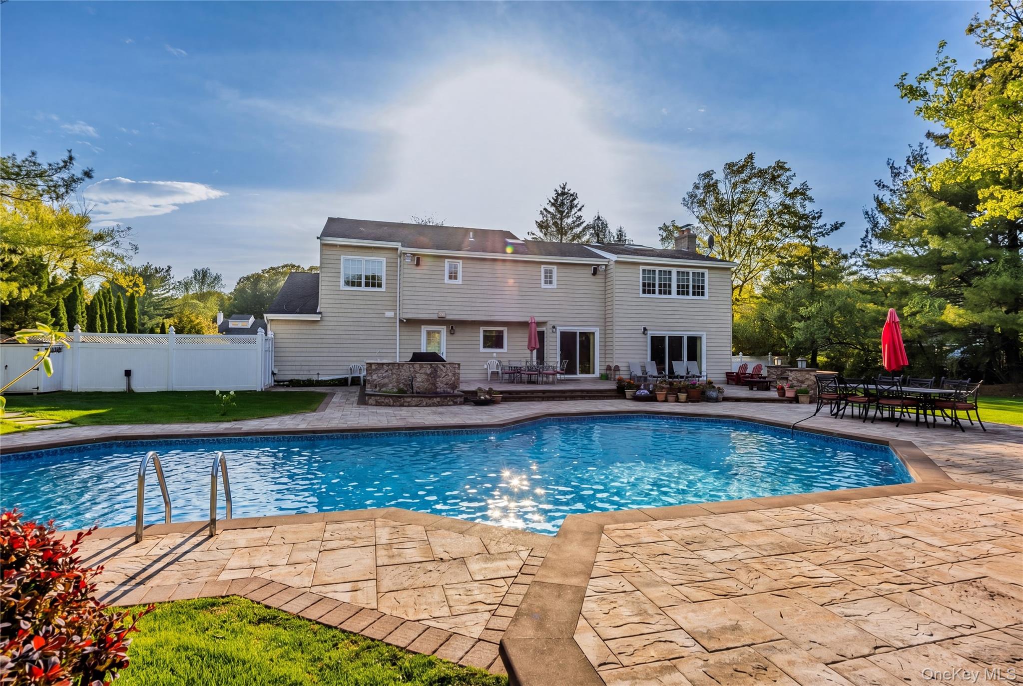16 Cabriolet Lane – For Sale photo 33