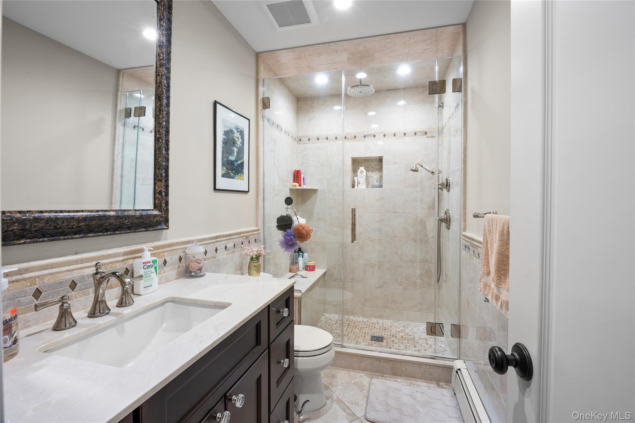 16 Cabriolet Lane – For Sale photo 21