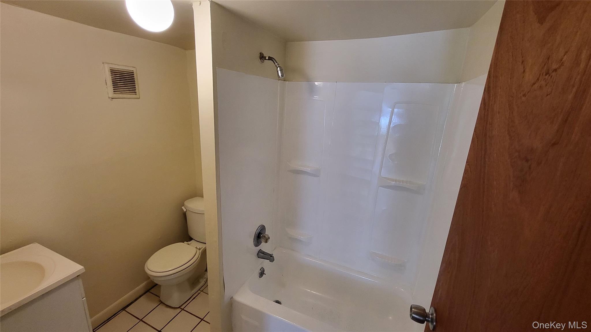 94 E Main Street, Unit 1 photo 8