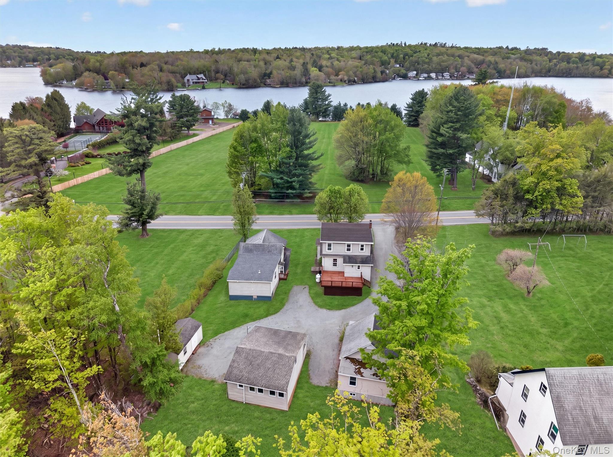 48-50 Horseshoe Lake Road – For Sale photo 2