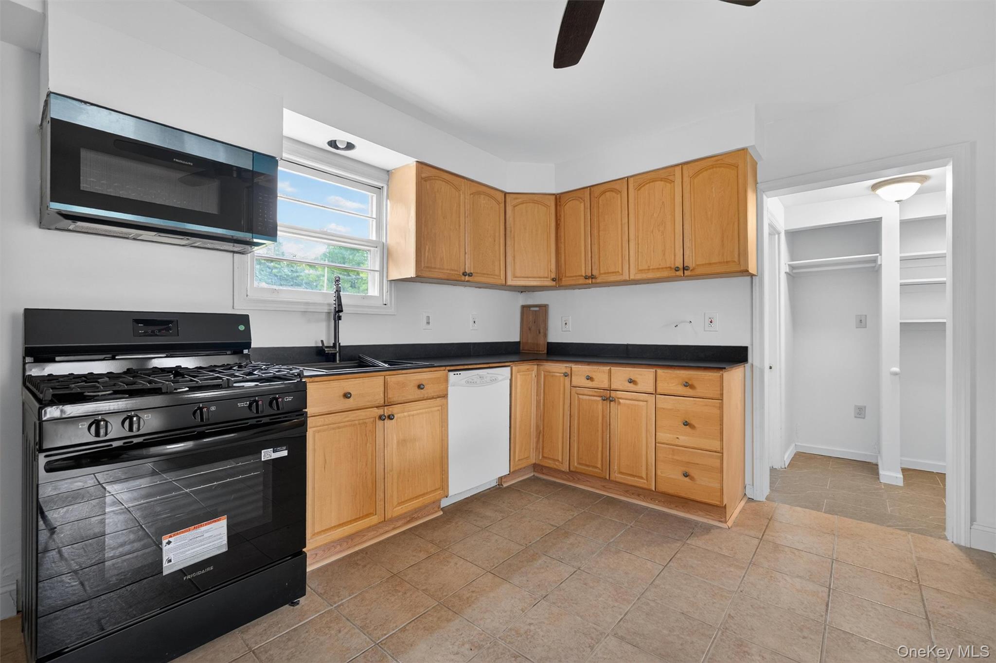 48-50 Horseshoe Lake Road – For Sale photo 10
