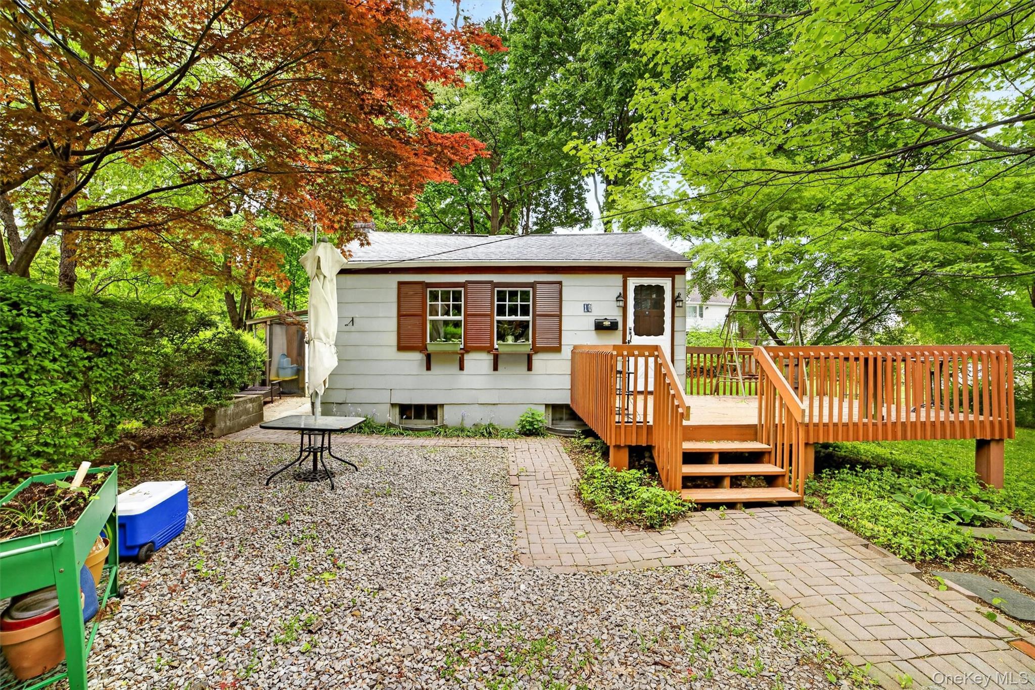 10 Mount Green Road – For Sale photo 5