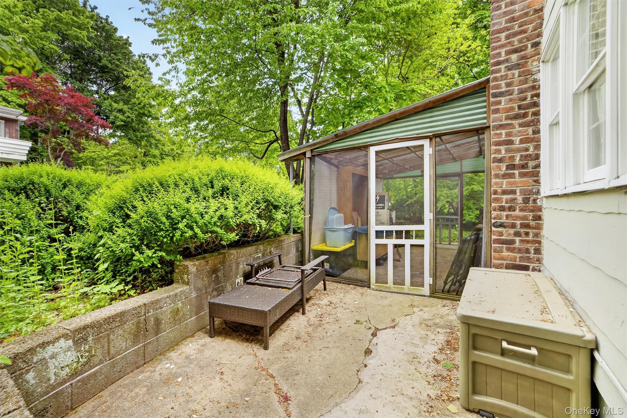 10 Mount Green Road – For Sale photo 13