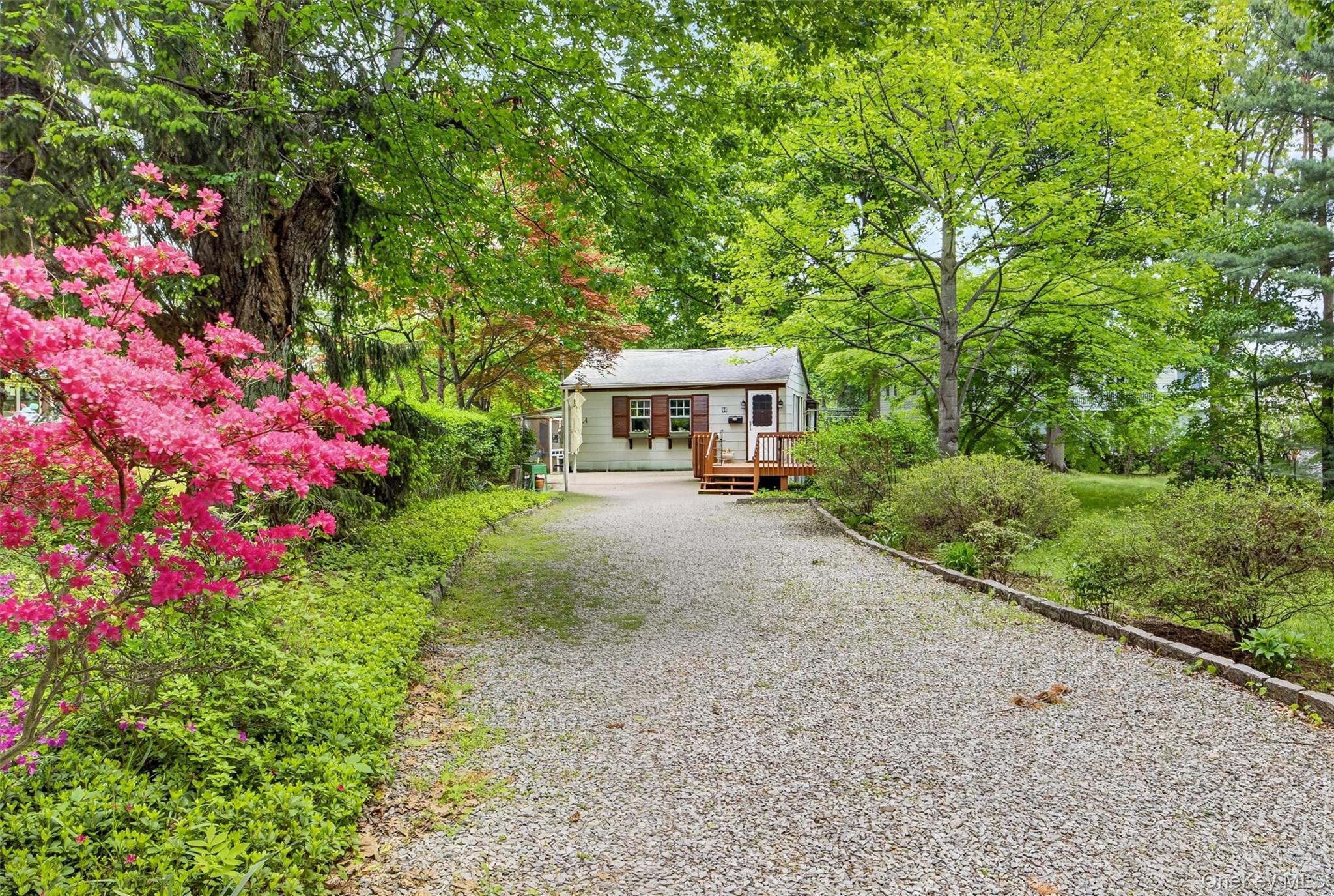 10 Mount Green Road – For Sale