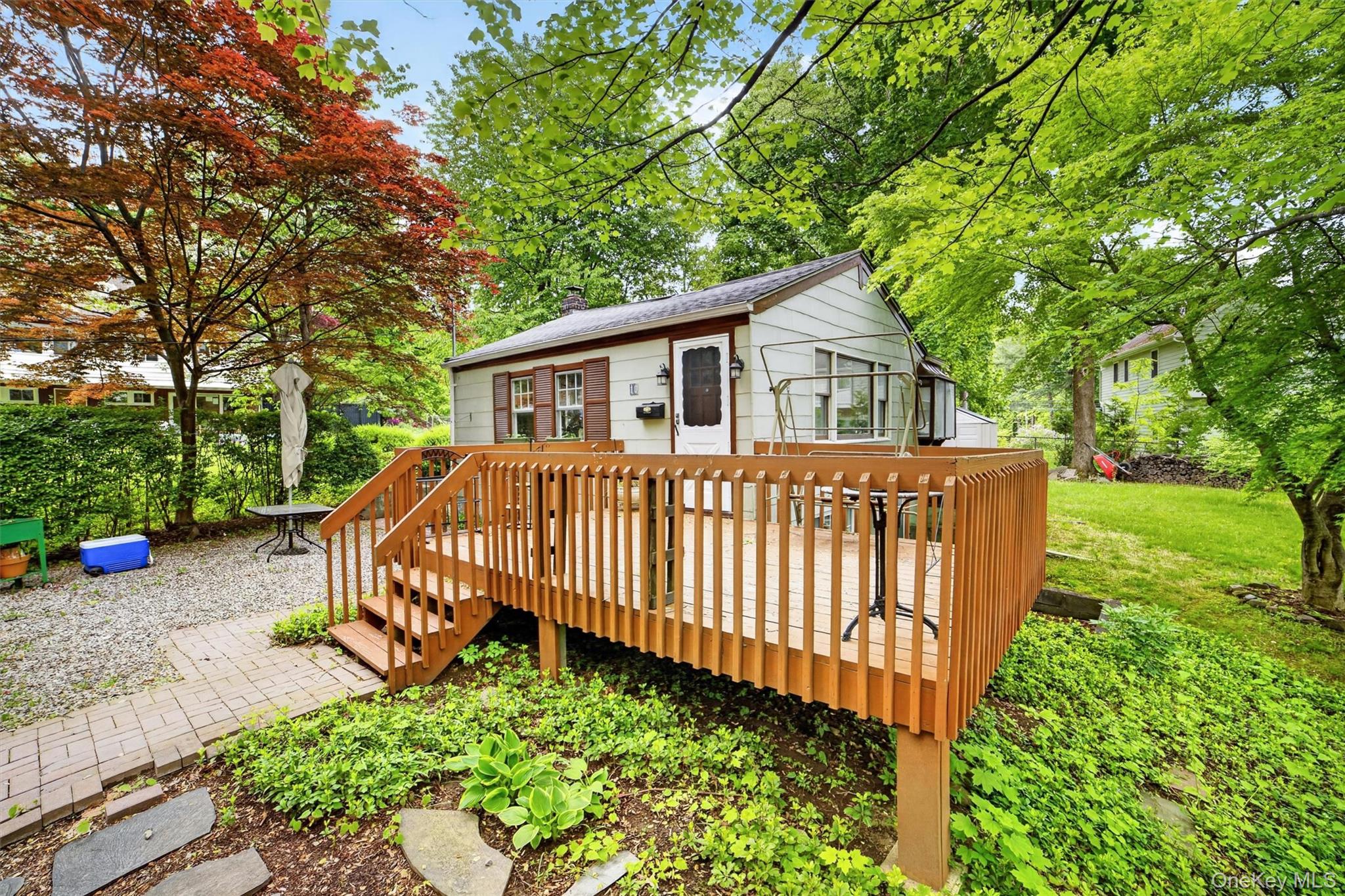 10 Mount Green Road – For Sale photo 4