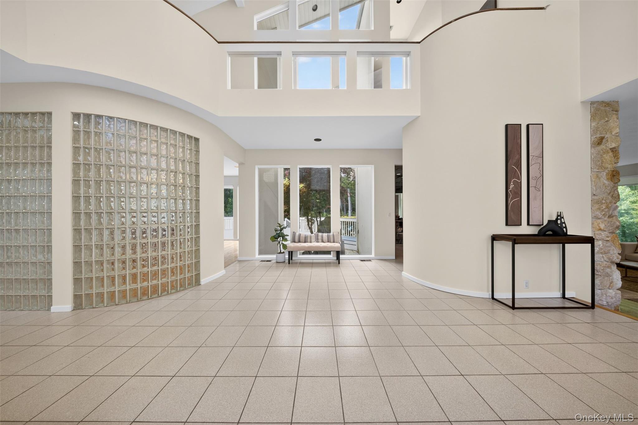80 Tall Oak Crescent – For Sale photo 4