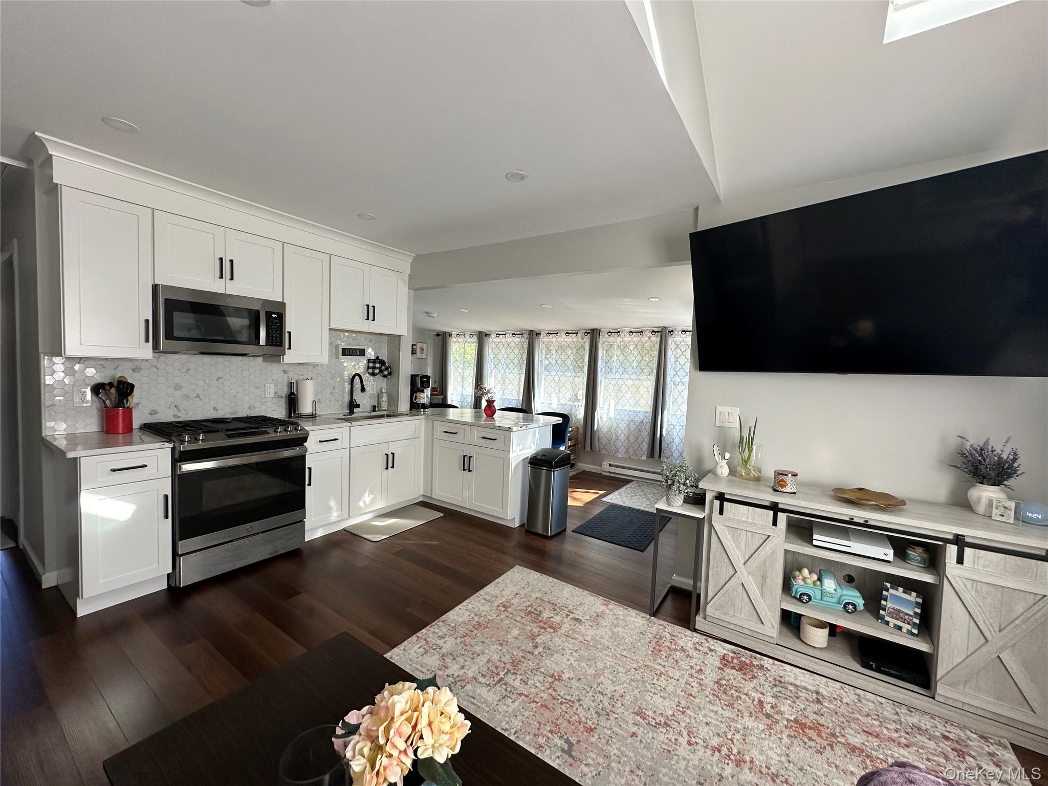 20 Melnick Place – For Sale photo 2