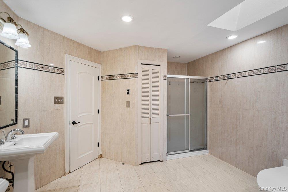 41 E View Court – For Sale photo 25