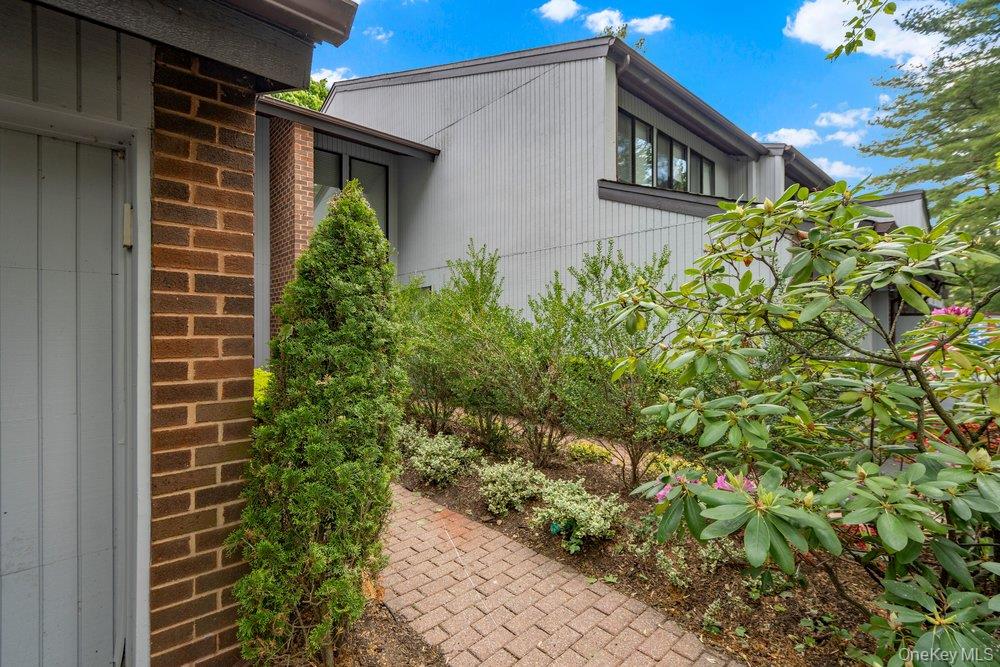 41 E View Court – For Sale photo 36