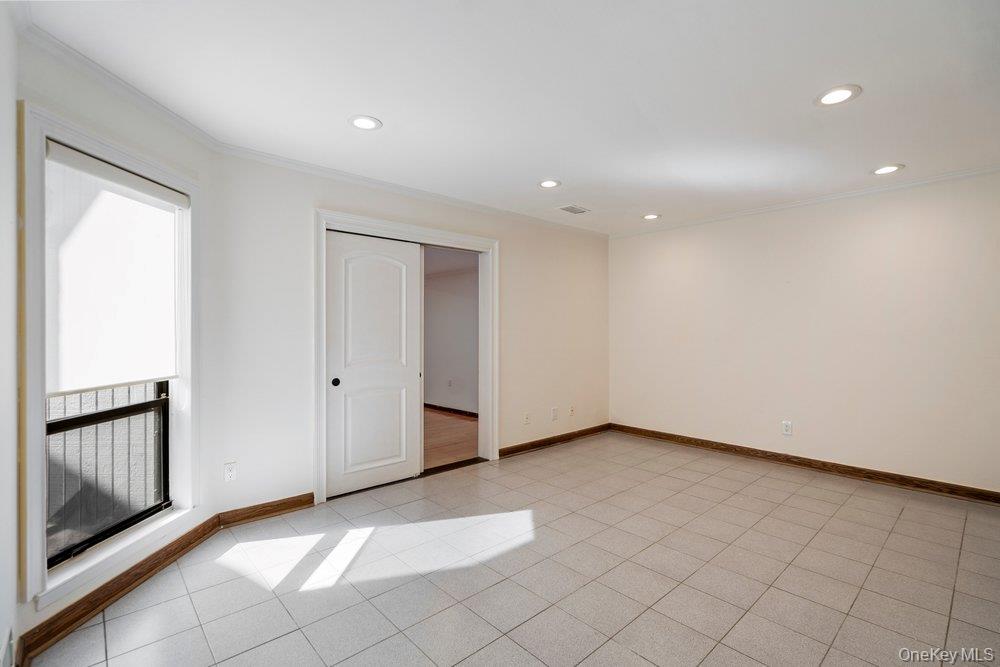 41 E View Court – For Sale photo 8