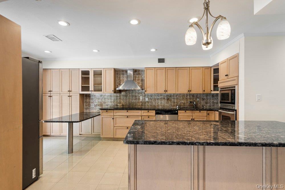 41 E View Court – For Sale photo 14