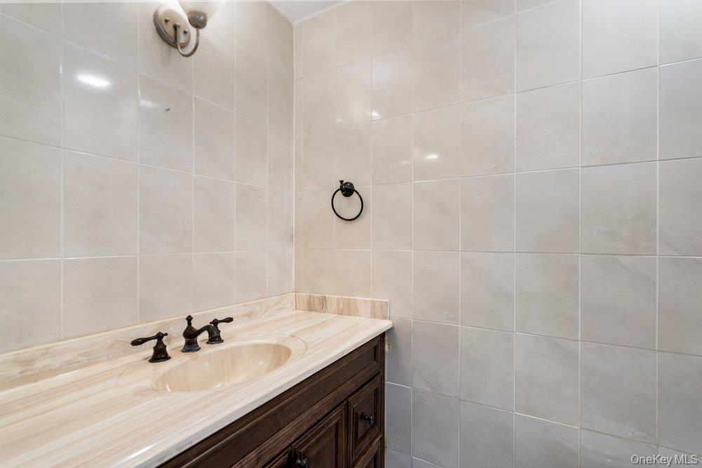 41 E View Court – For Sale photo 20