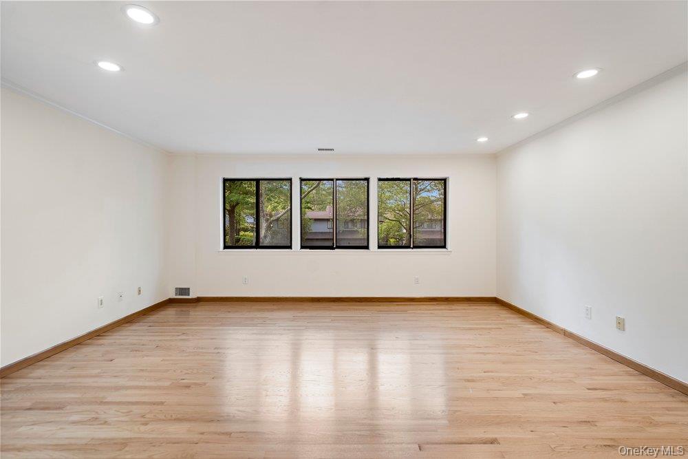 41 E View Court – For Sale photo 22
