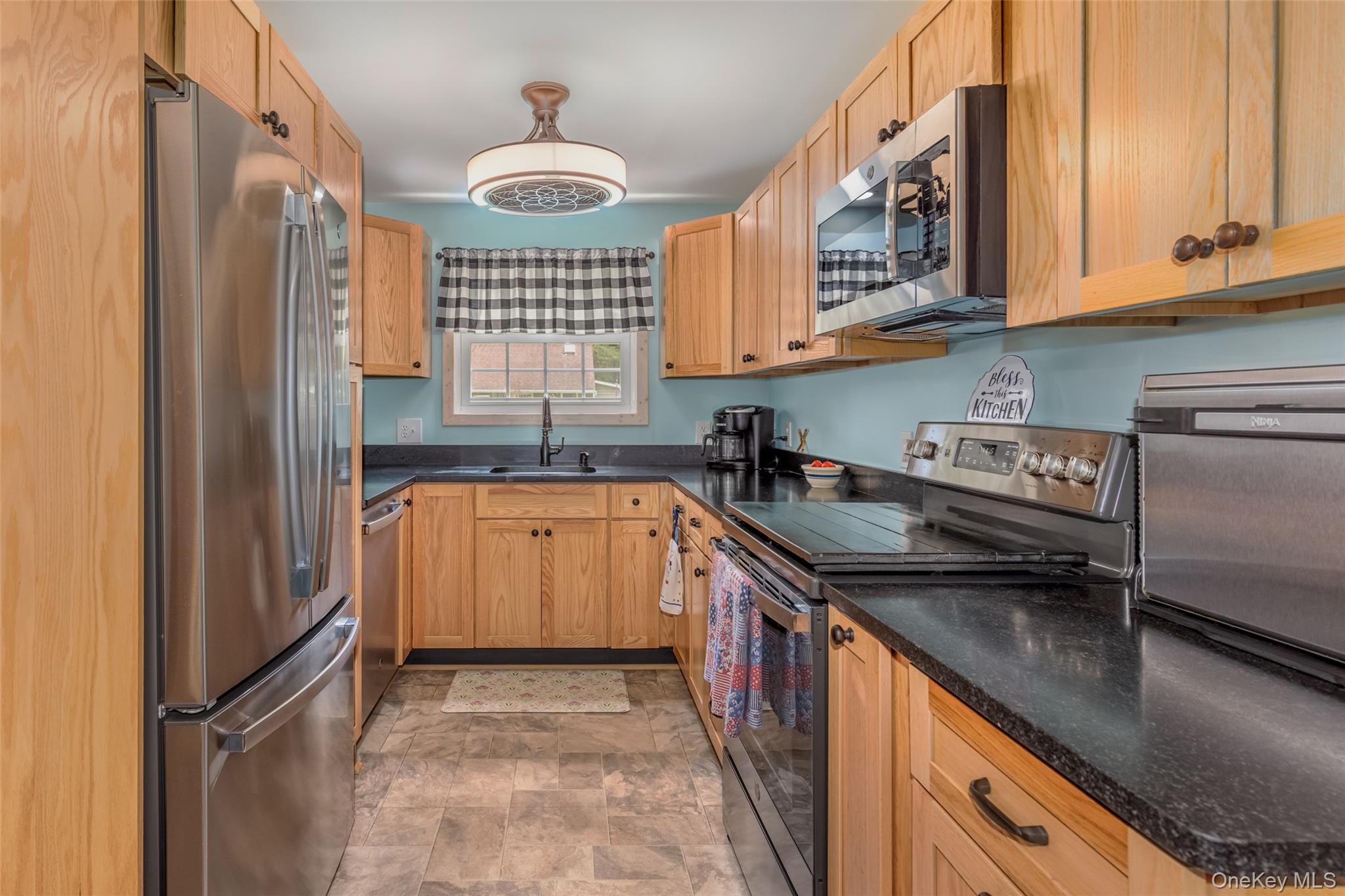 110 Cottontail Lane – For Sale photo 8