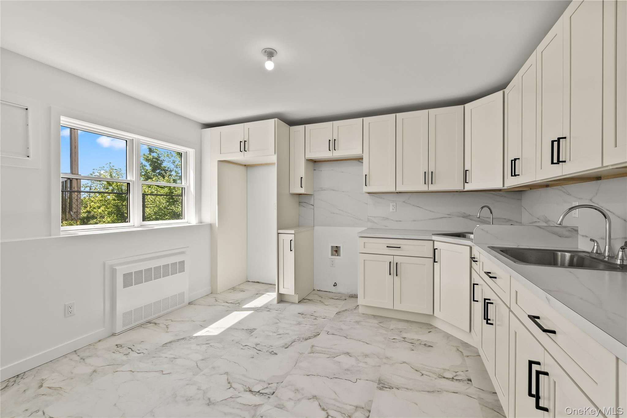37 Ewing Avenue, Unit 201 photo 39
