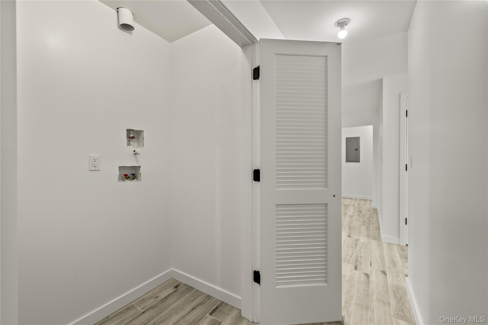 37 Ewing Avenue, Unit 201 photo 36