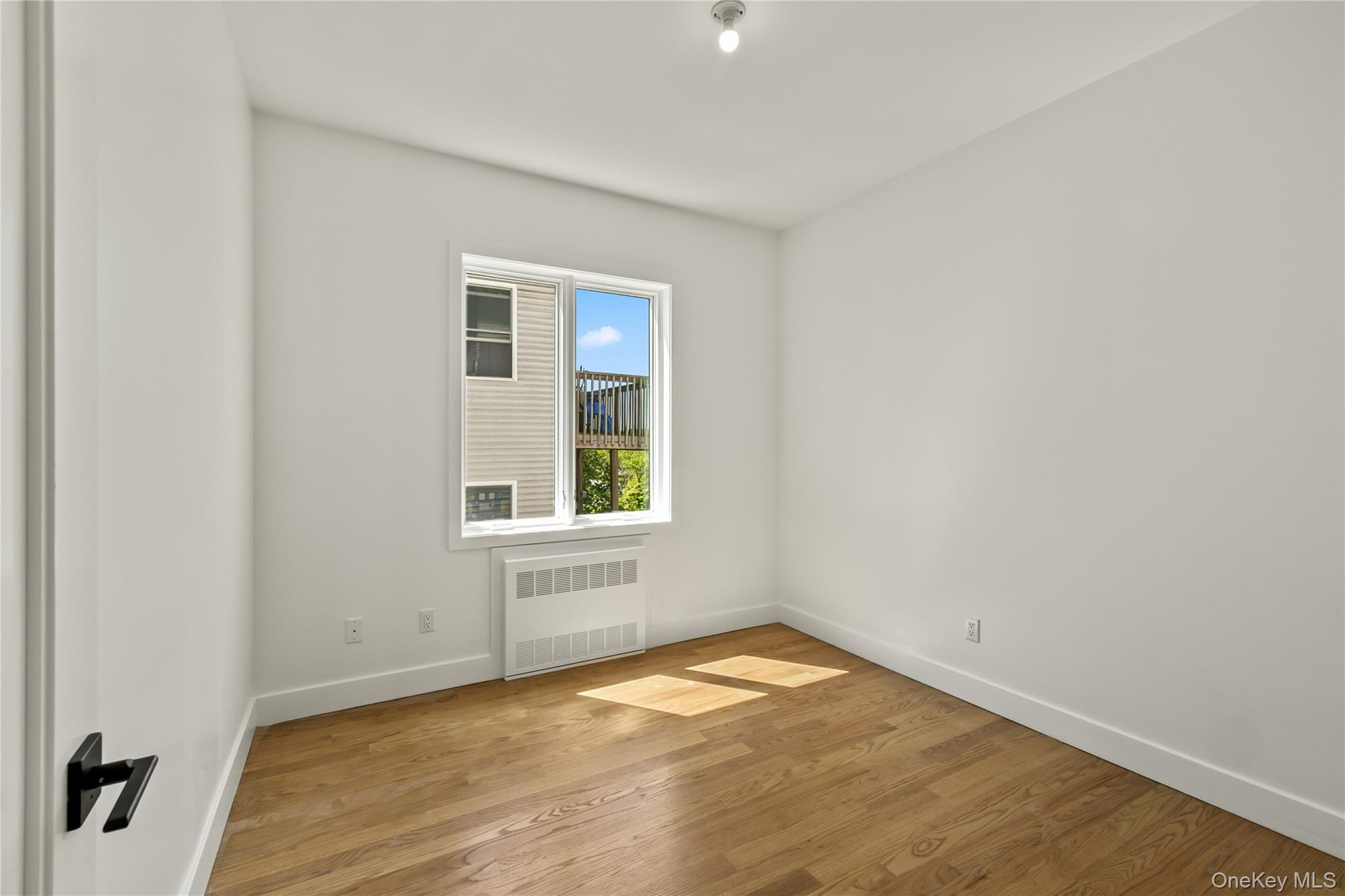 37 Ewing Avenue, Unit 201 photo 16
