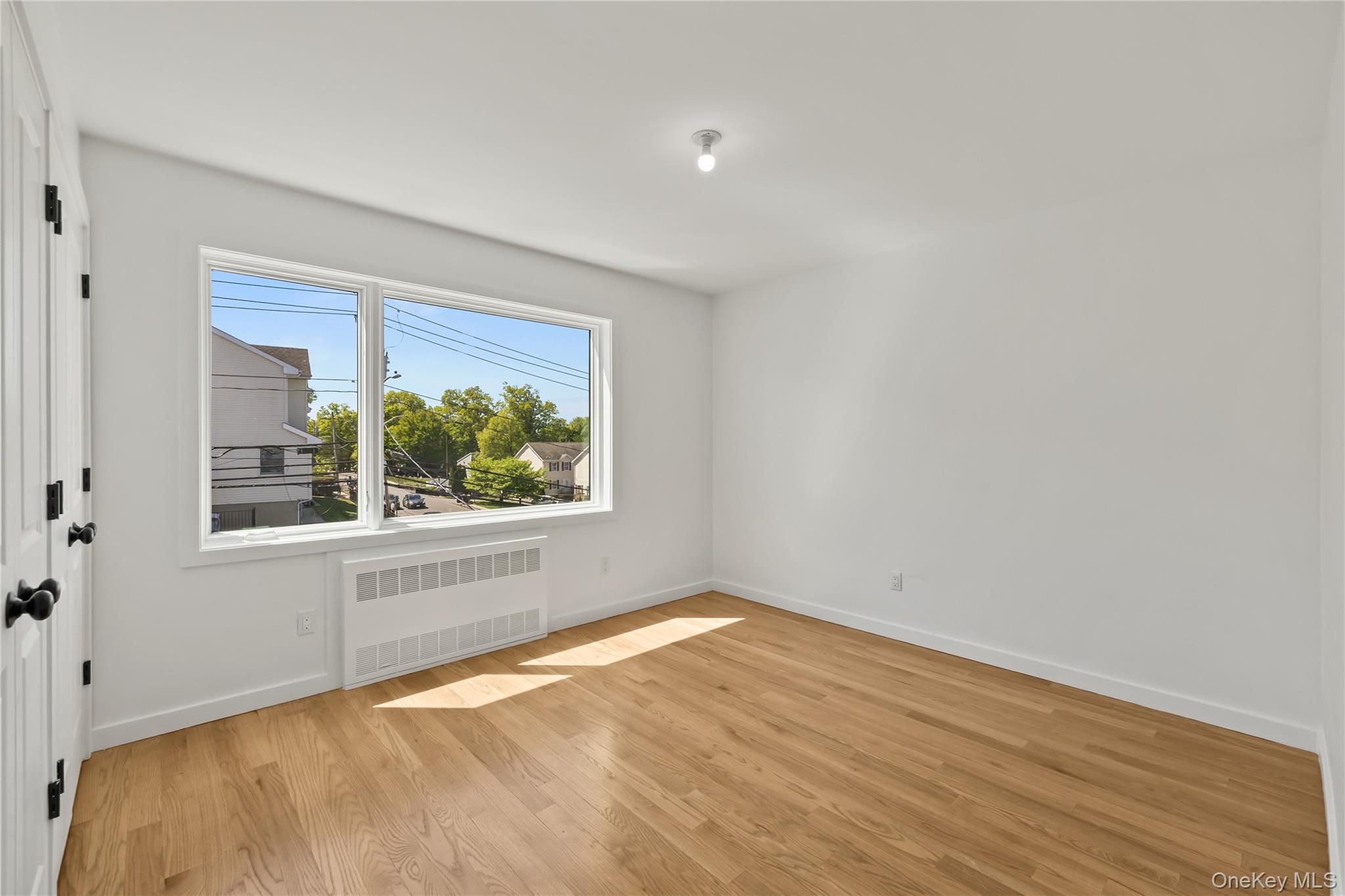 37 Ewing Avenue, Unit 201 photo 26