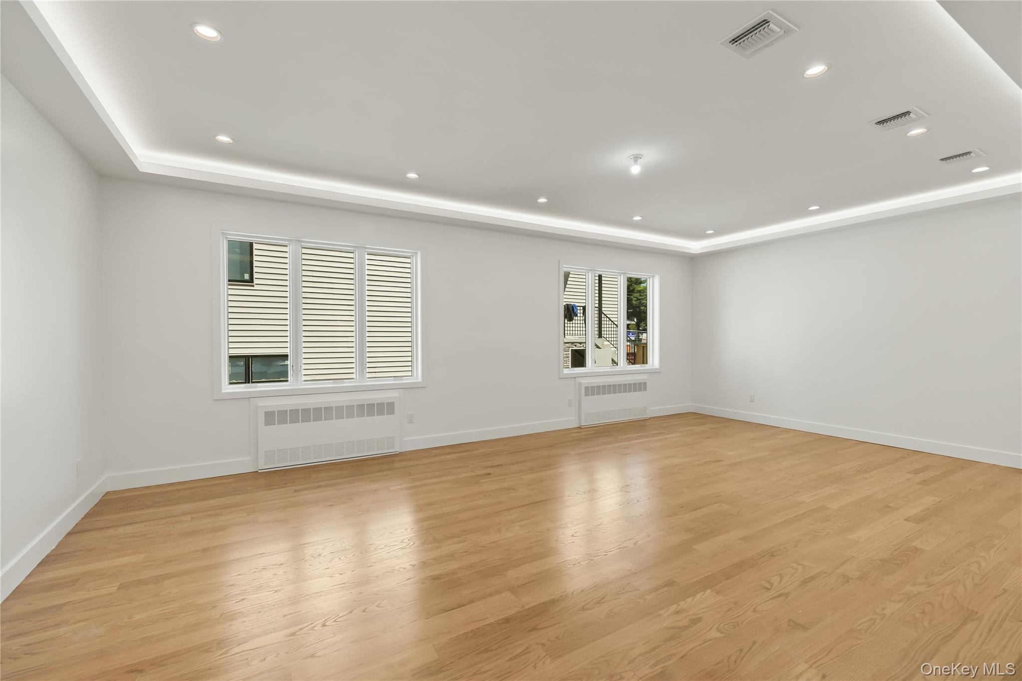 37 Ewing Avenue, Unit 201 photo 14