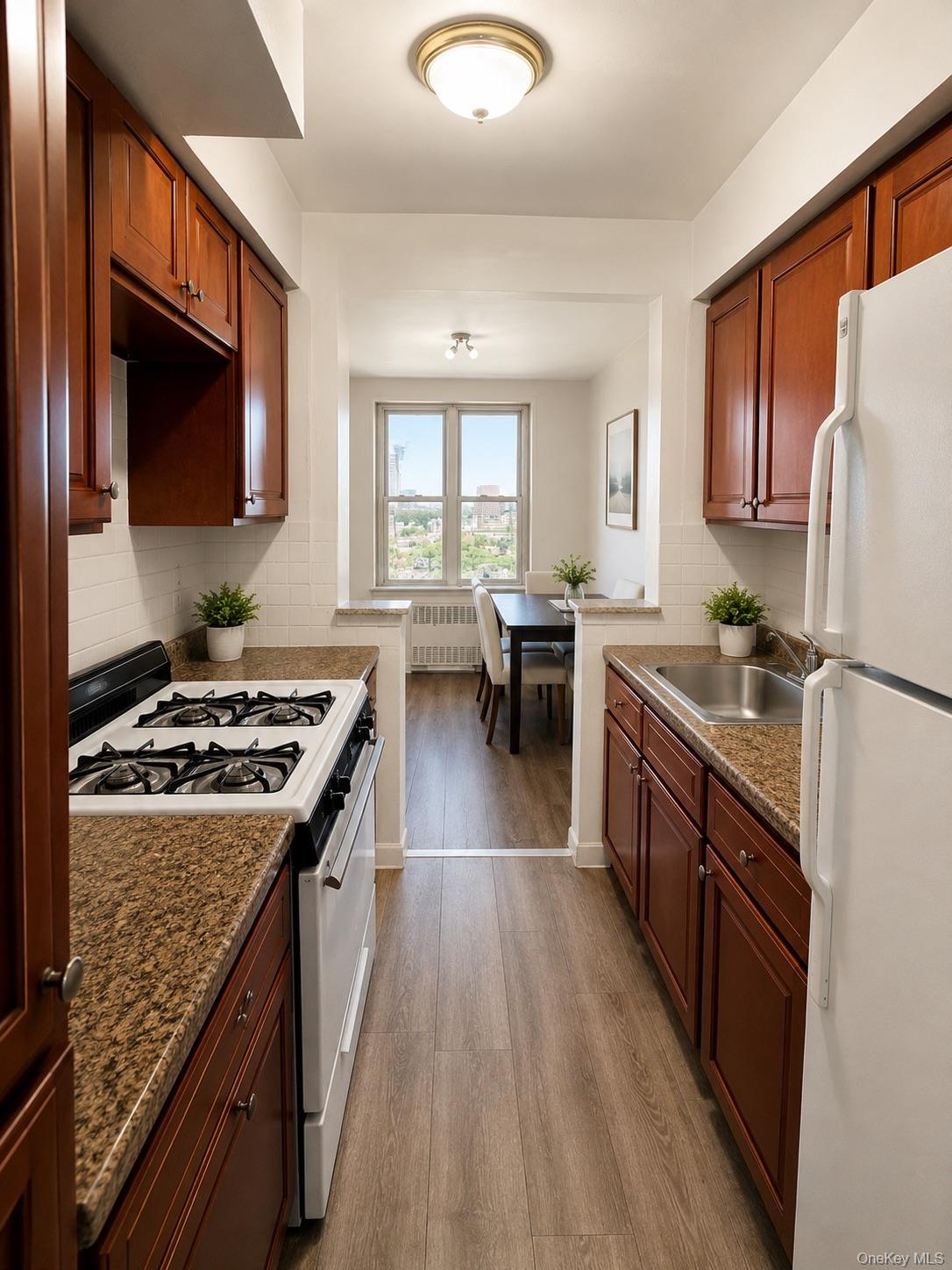 86-16 60th Avenue, Unit 6H photo 3