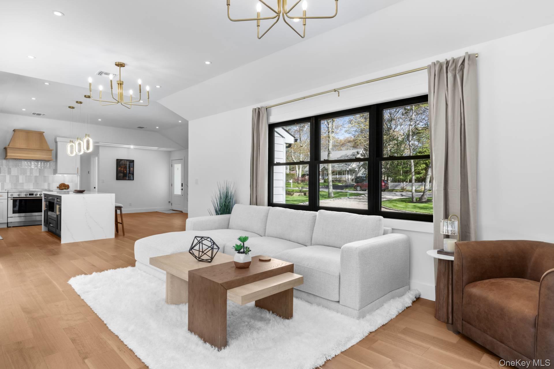 10 Tramposh Lane – For Sale photo 11
