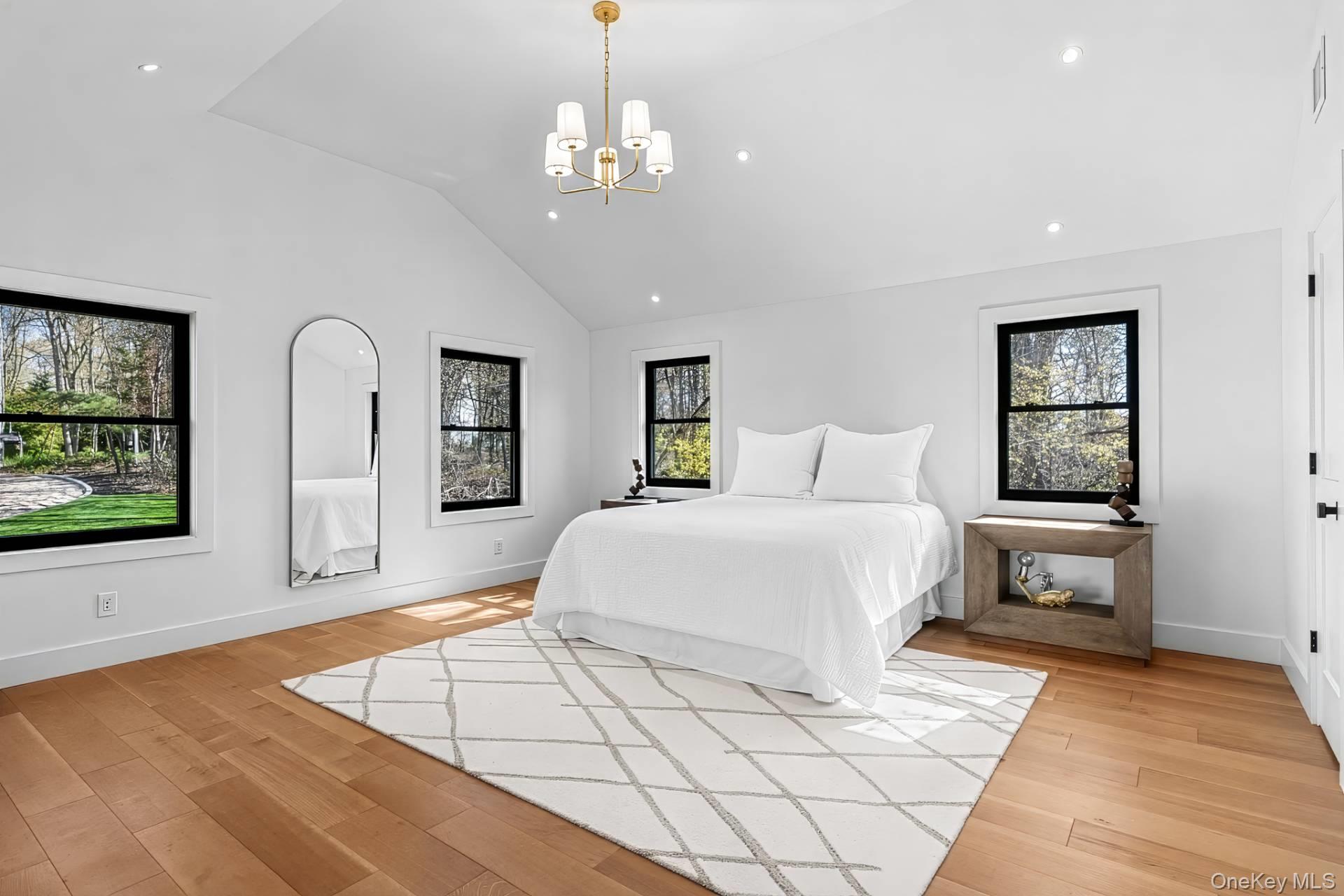 10 Tramposh Lane – For Sale photo 15