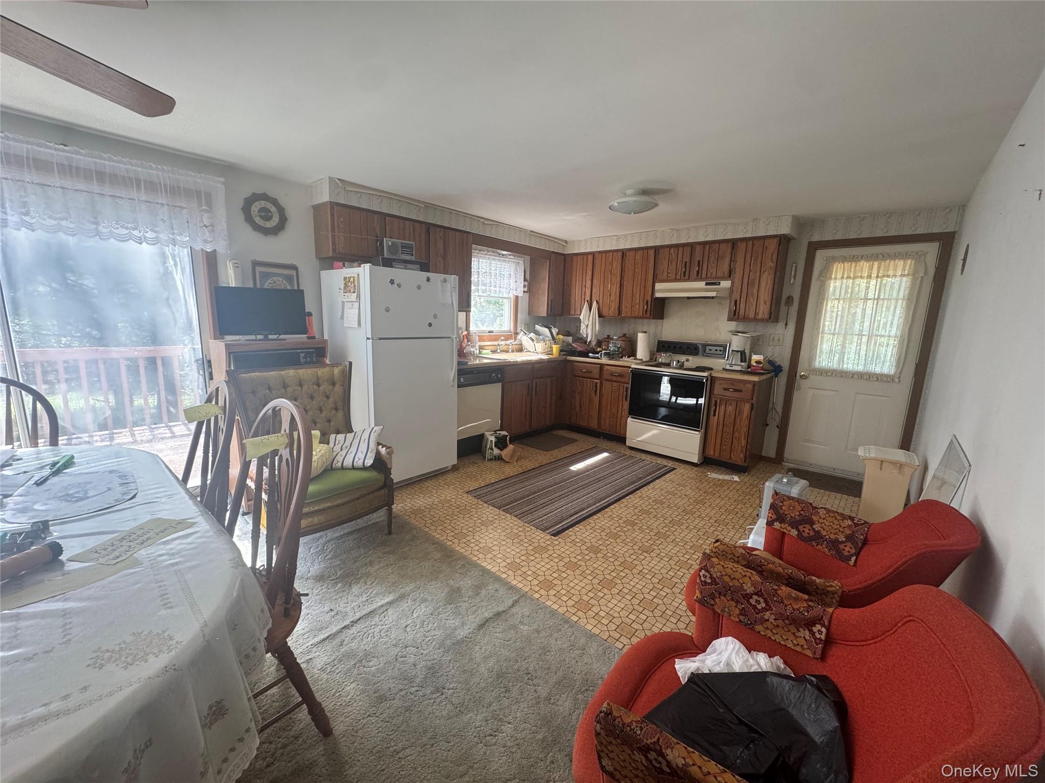 1613 Forestburgh Road – For Sale photo 3