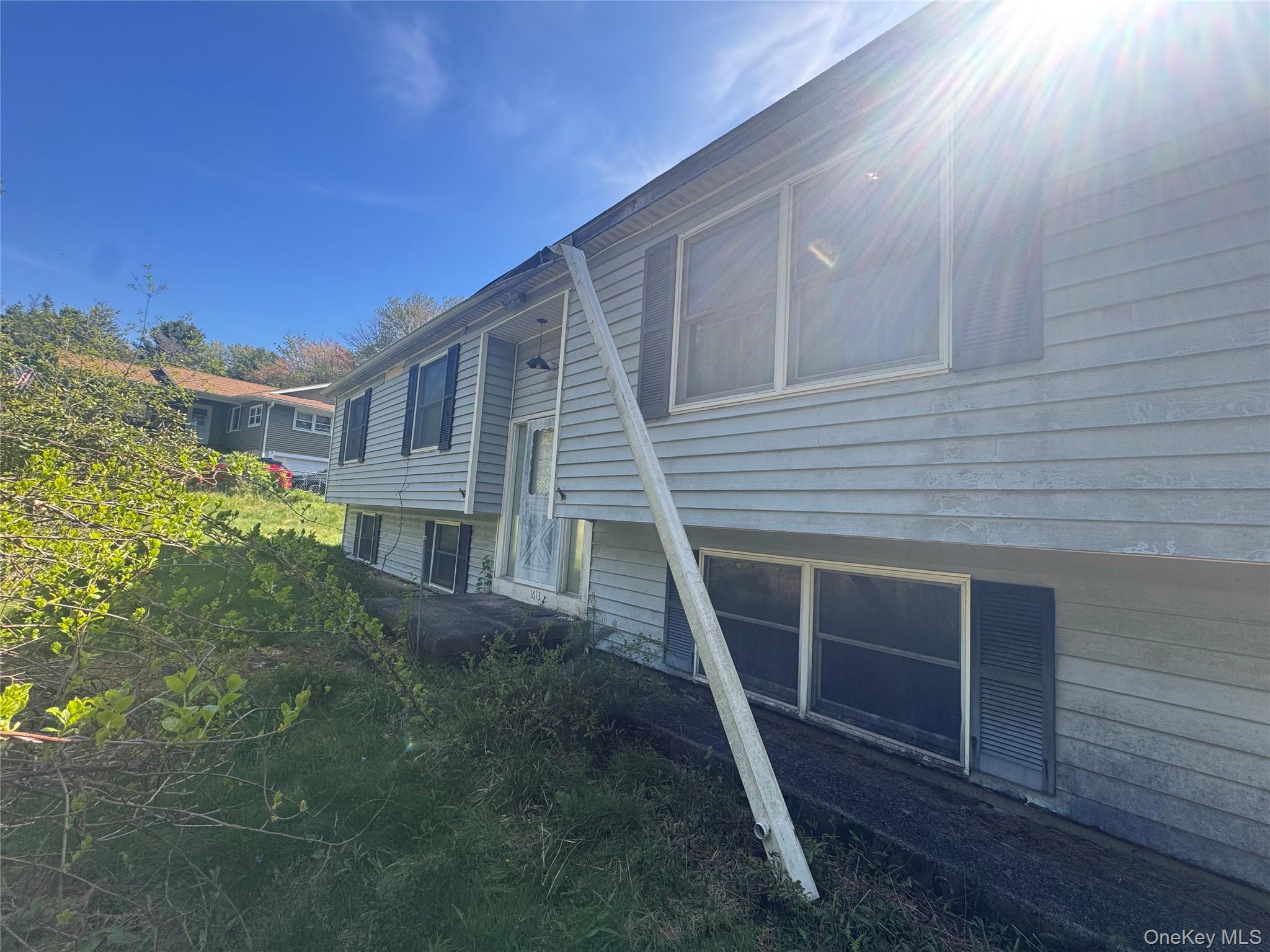1613 Forestburgh Road – For Sale