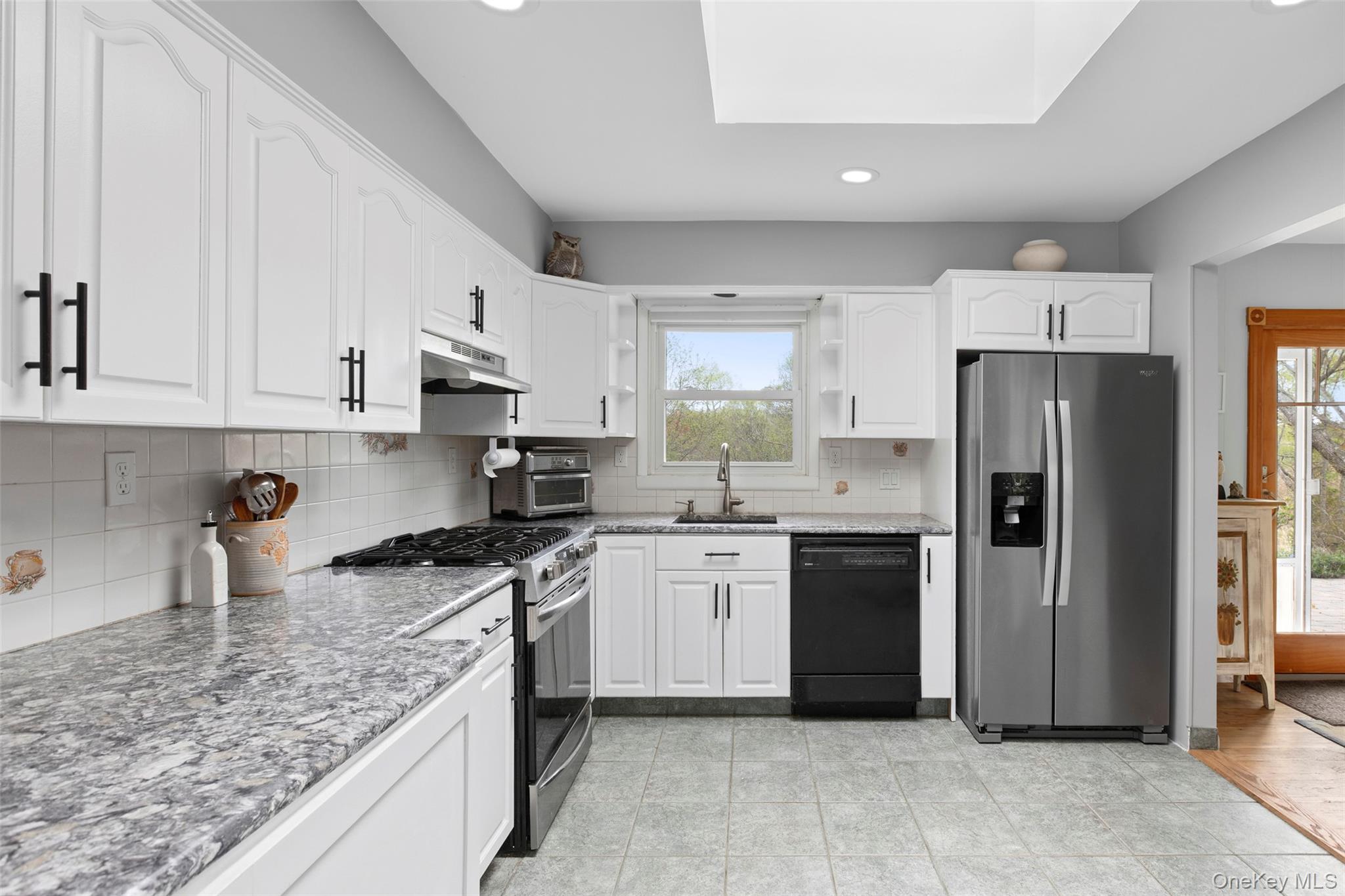 77 Evergreen Avenue – For Sale photo 10