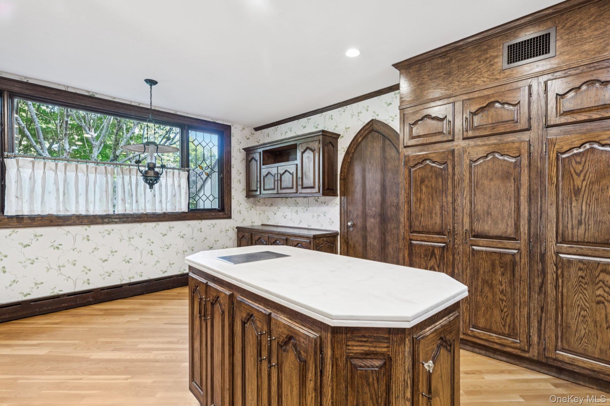 18 Heights Road – For Rent photo 15
