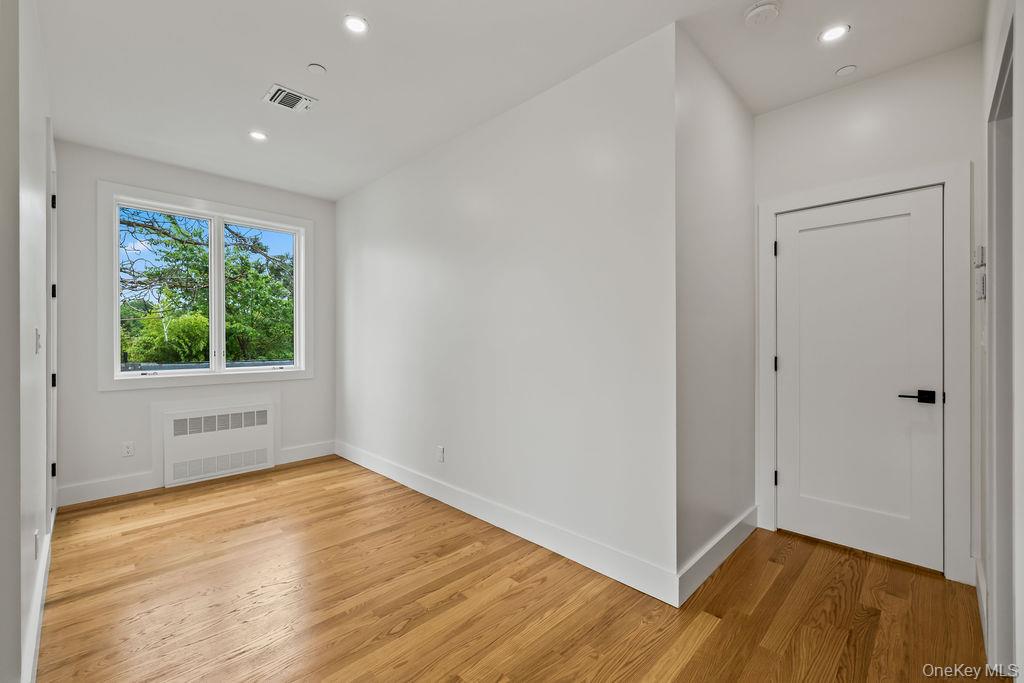 11 Lincoln Street, Unit 201 photo 21