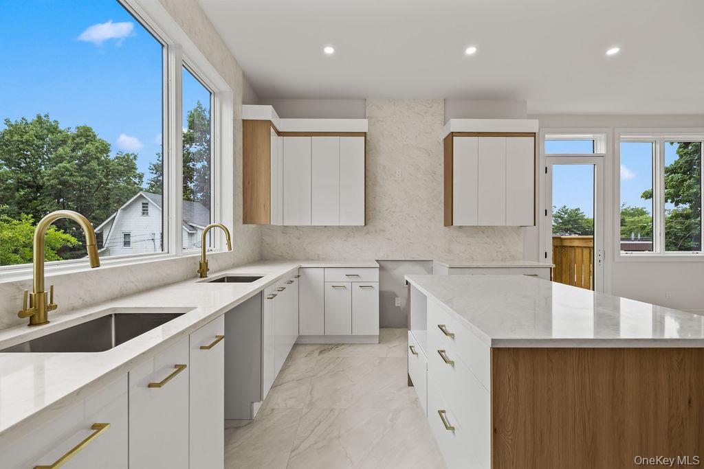 11 Lincoln Street, Unit 201 photo 10