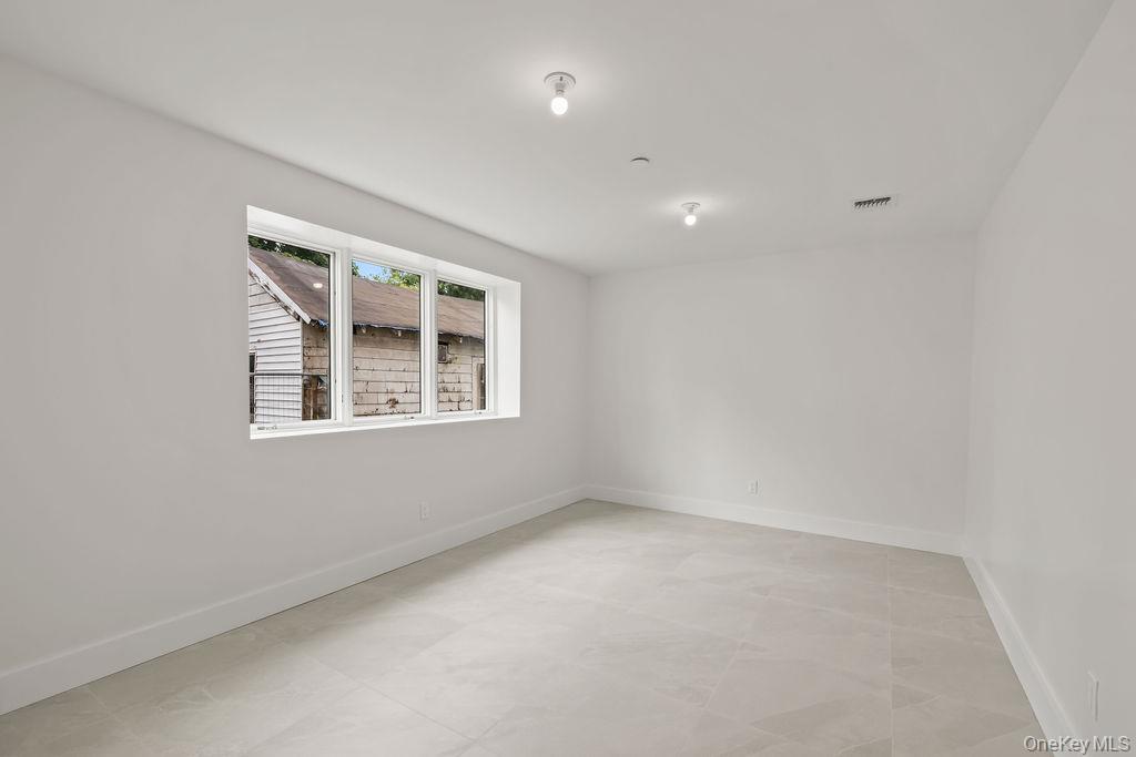 11 Lincoln Street, Unit 201 photo 42