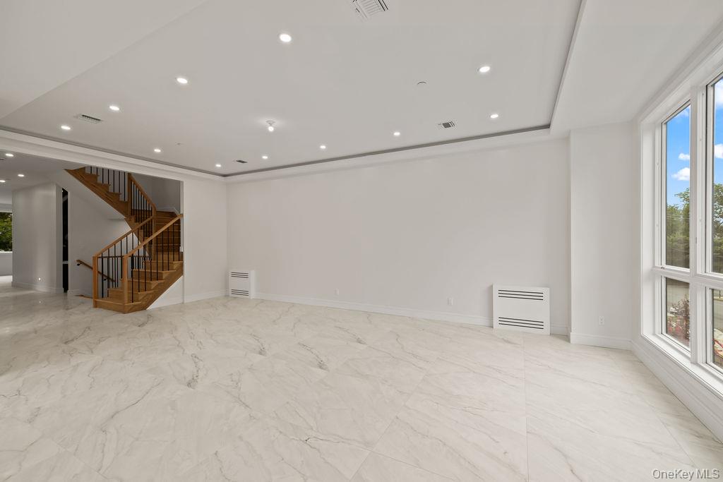 11 Lincoln Street, Unit 201 photo 5