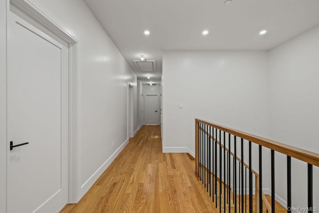 11 Lincoln Street, Unit 201 photo 17
