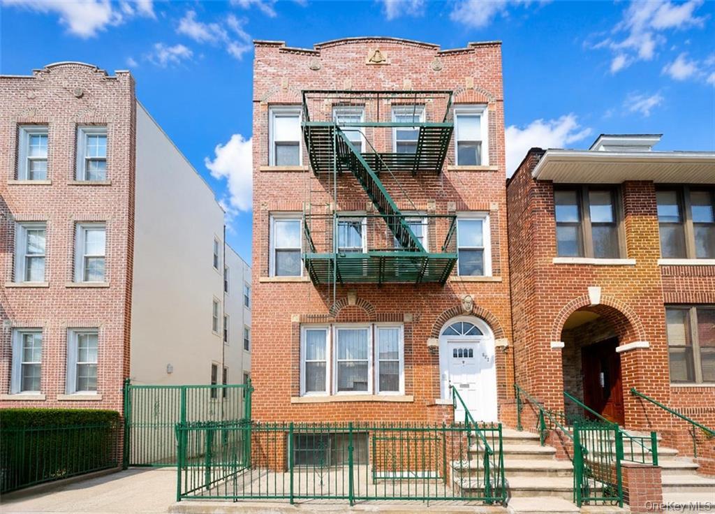 827 49th Street – For Sale