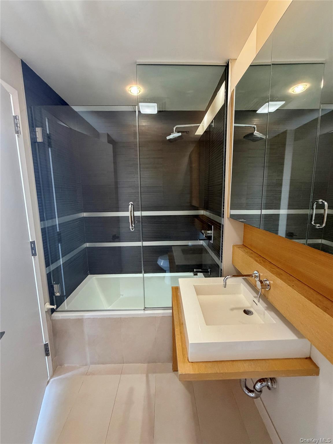 342 E 110th Street, Unit 8C photo 5