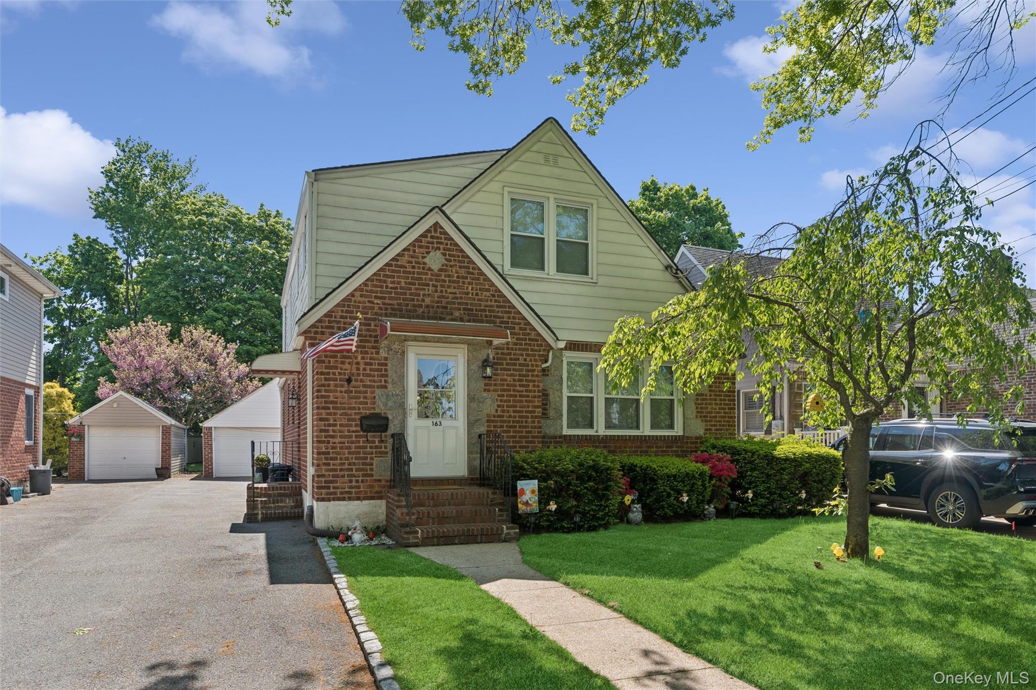 163 Beech Street – For Sale photo 2