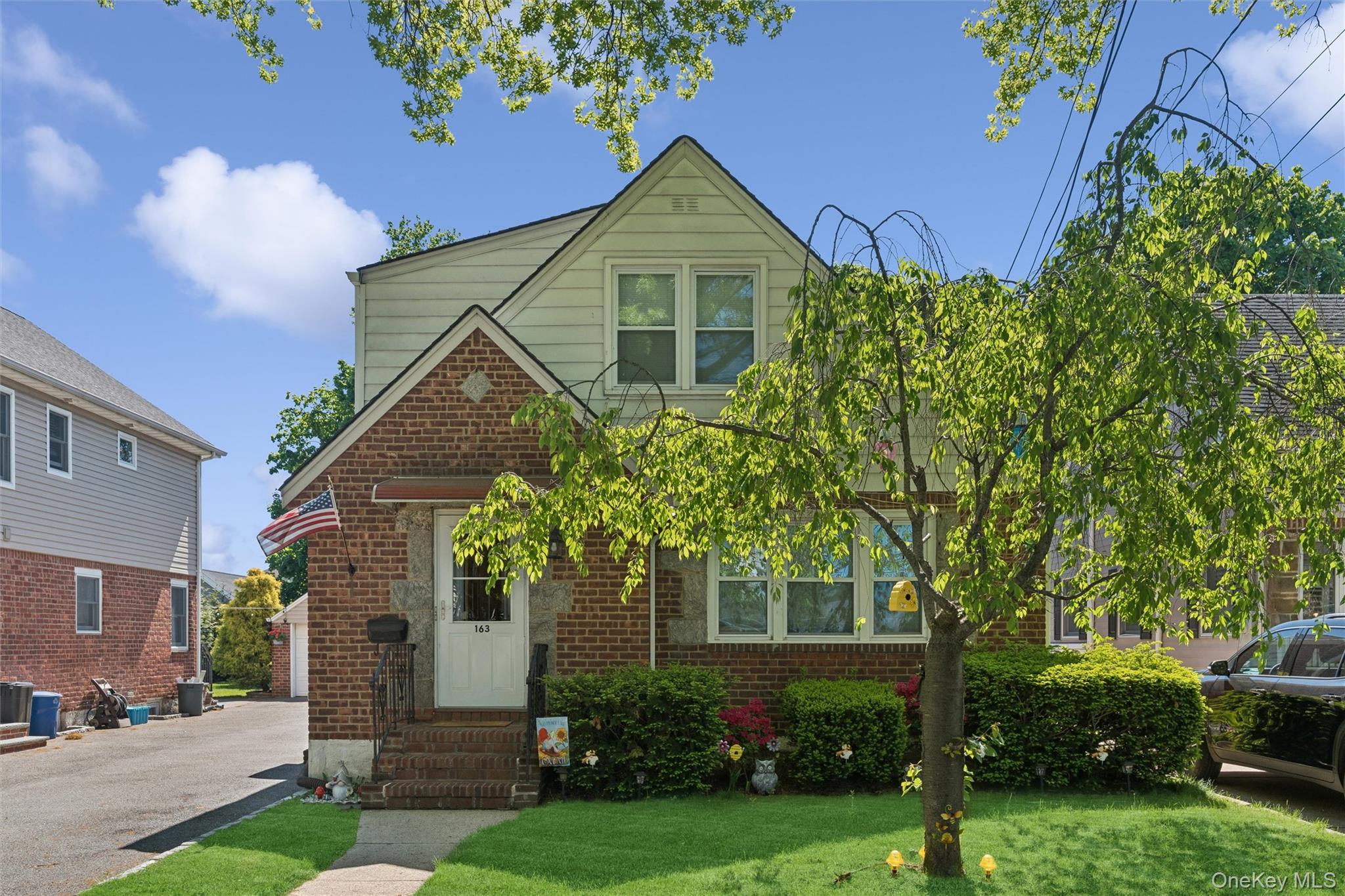 163 Beech Street – For Sale