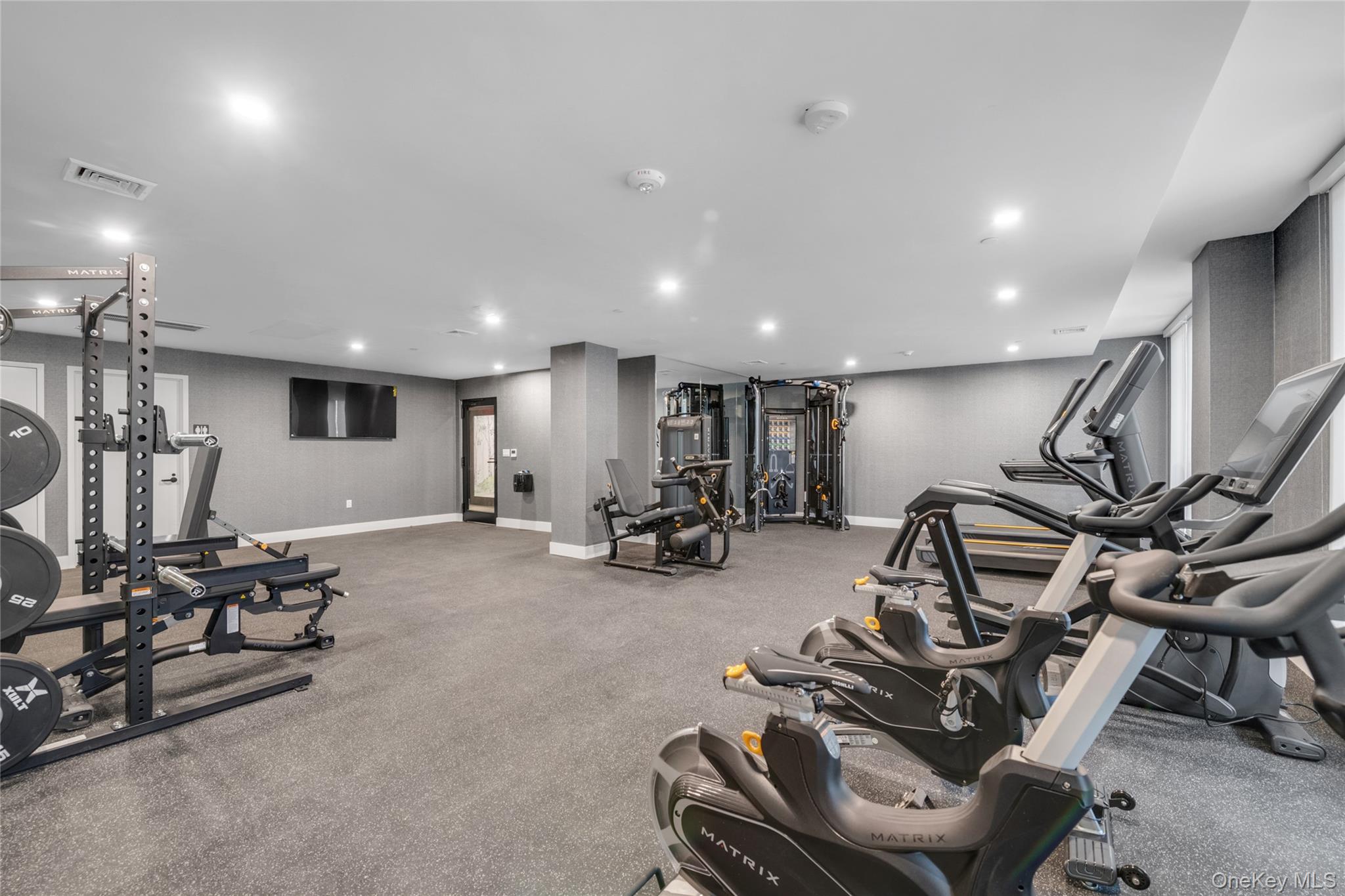 108 Middle Neck Road, Unit 4G photo 8