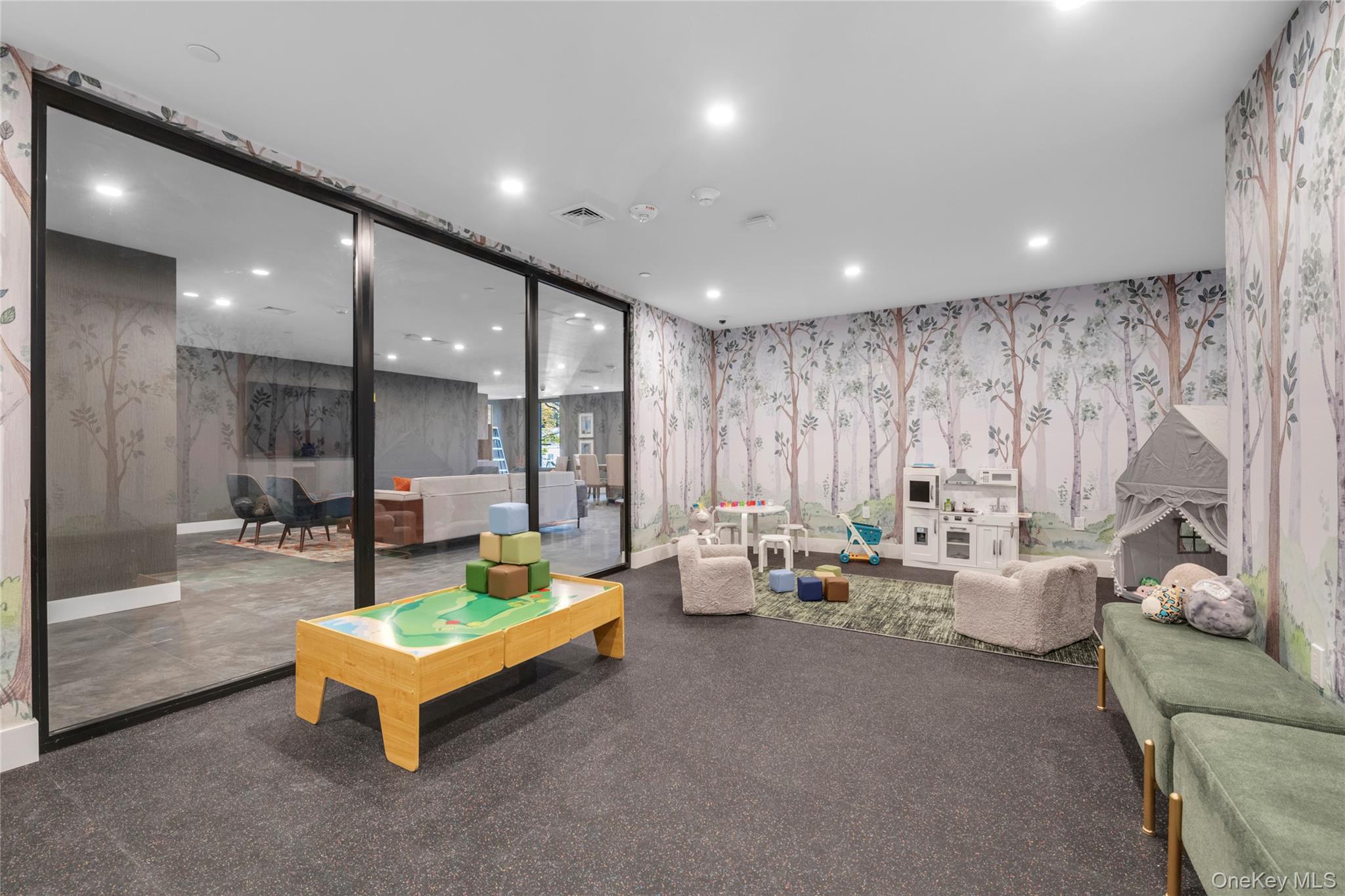 108 Middle Neck Road, Unit 4G photo 9